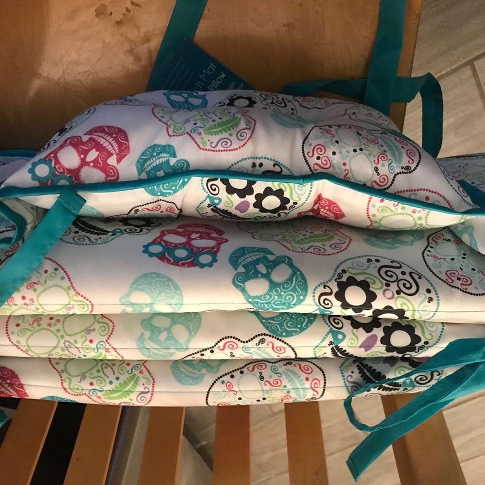 Beach blanket w pillow